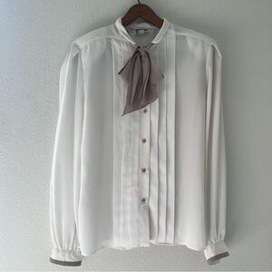 LAST CHANCE 🍀3/$20🍀 Anne Klein Retro Business Casual Button Down